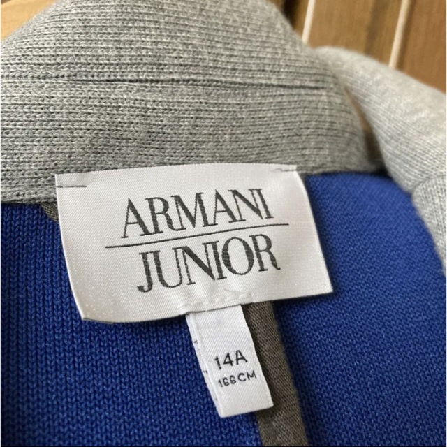 ARMANI JUNIOR(アルマーニ ジュニア)のアルマーニ ジュニア　長袖　ジャケット　ブレザー　グレー　バーバリー　グッチ キッズ/ベビー/マタニティのキッズ服男の子用(90cm~)(ジャケット/上着)の商品写真