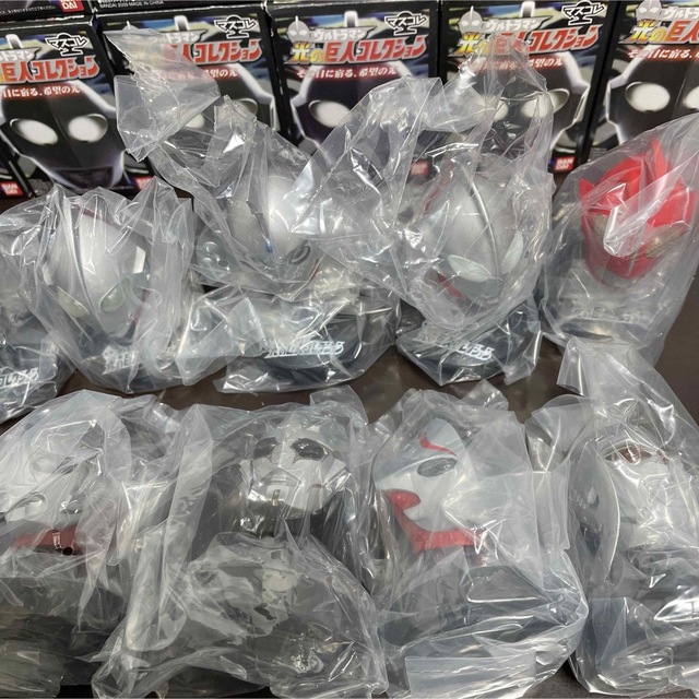 ウルトラマン光の巨人1【シークレット含む全13種セット】未使用品 ウルトラマン光の巨人1【シークレット含む全13種セット】未使用品