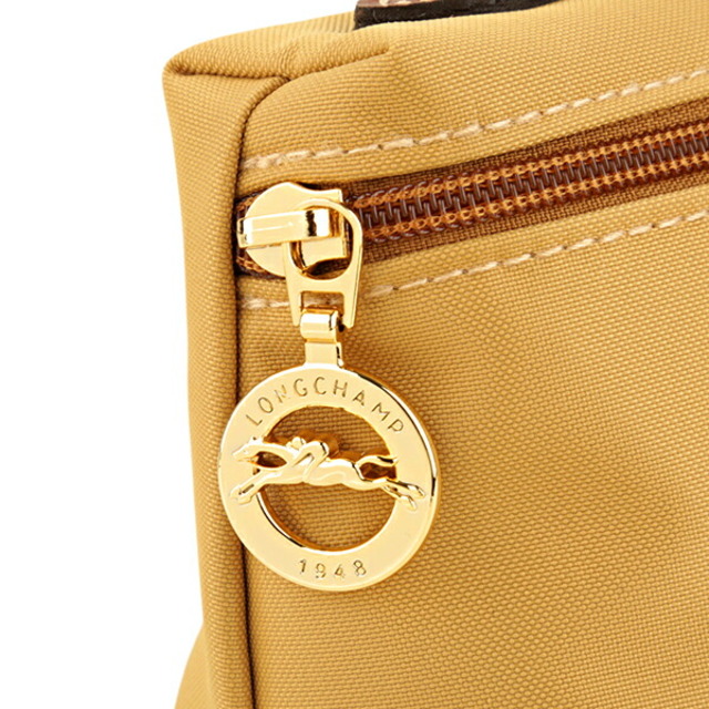 新品 ロンシャン LONGCHAMP ポーチ ル・プリアージュ ミエル 新品未使用 ロンシャン LONGCHAMP レディース ポーチXS ベージュ