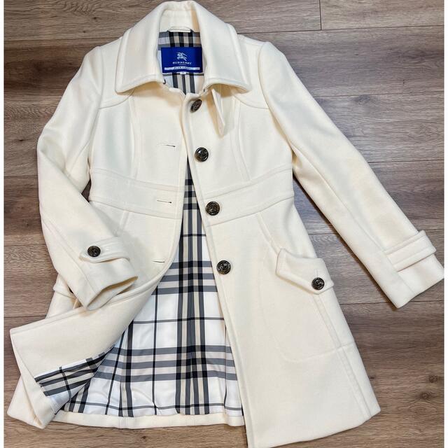 BURBERRY BLUE LABEL(バーバリーブルーレーベル)のBURBERRY コート アイボリー レディースのジャケット/アウター(その他)の商品写真