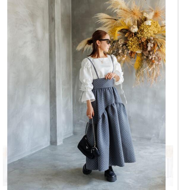 となります bluelea新品Dot Jacquard suspenders skirtの通販 by さぷる's shop｜ラクマ グレー