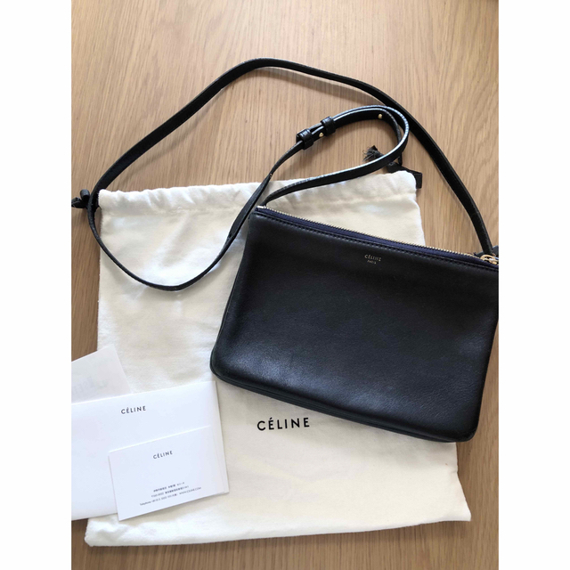 保存袋付き CELINE セリーヌ トリオ スモール レザー ショルダーバッグ