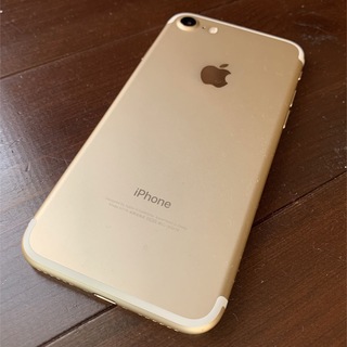 アイフォーン(iPhone)の明日朝まで特価！超美品！iPhone7 32GB ゴールド(スマートフォン本体)