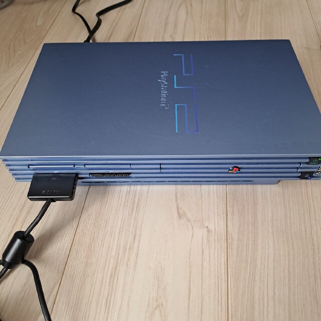 PlayStation2(プレイステーション2)のプレイステーション2アクア限定 エンタメ/ホビーのゲームソフト/ゲーム機本体(家庭用ゲーム機本体)の商品写真