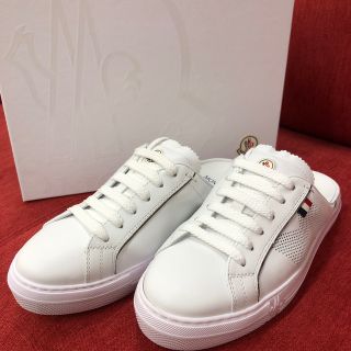 モンクレール 靴/シューズの通販 300点以上 | MONCLERのレディースを ...