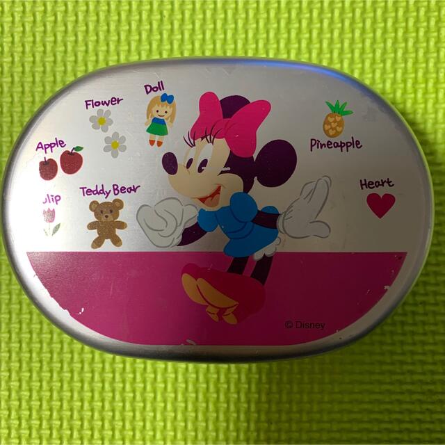 Disney(ディズニー)のミニー　アルミ　お弁当箱 インテリア/住まい/日用品のキッチン/食器(弁当用品)の商品写真