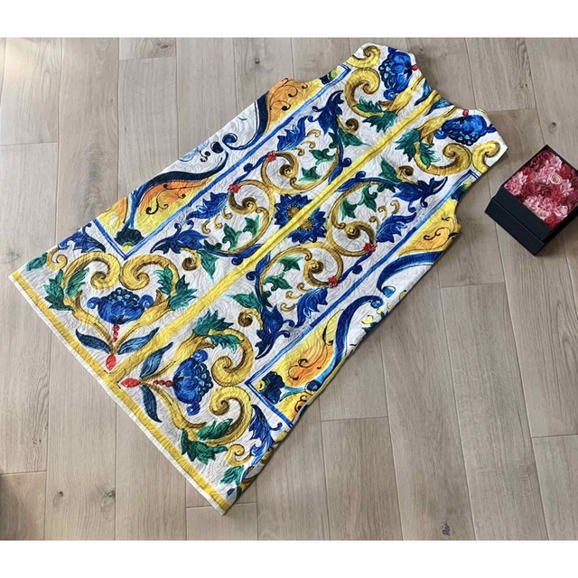 総合ランキング1位 DOLCE&GABBANA 花柄マヨルカ シルクワンピース 40
