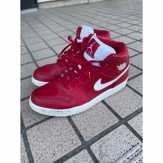 ナイキ(NIKE)のエアジョーダン1 MID GYM RED/WHITE(スニーカー)