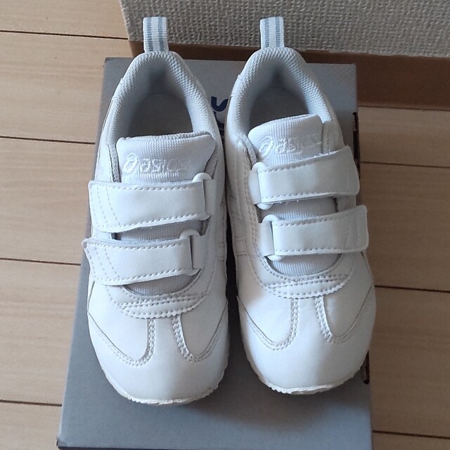 asics アシックスASICS スニーカー 17cm 美品の通販 by Nao アシックススニーカー 17cm