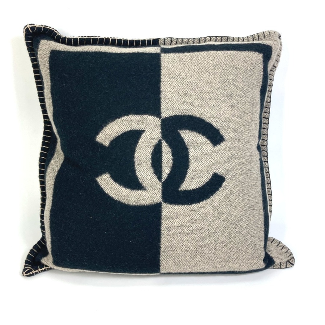 シャネル CHANEL ココマーク CC AA8505 2022-2023 AW インテリア 枕 クッション ウール/カシミヤ ブラック×グレー 未使用