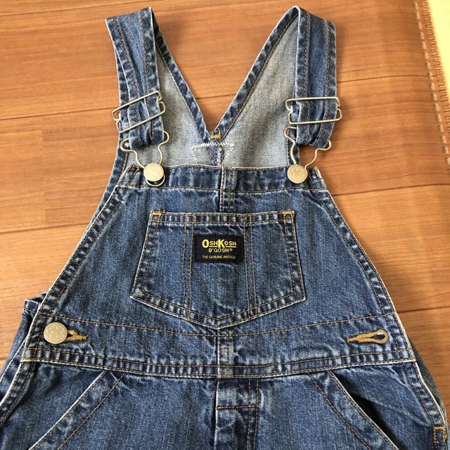 OshKosh(オシュコシュ)のオシュコシュ　オーバーオール　100サイズ キッズ/ベビー/マタニティのキッズ服女の子用(90cm~)(その他)の商品写真