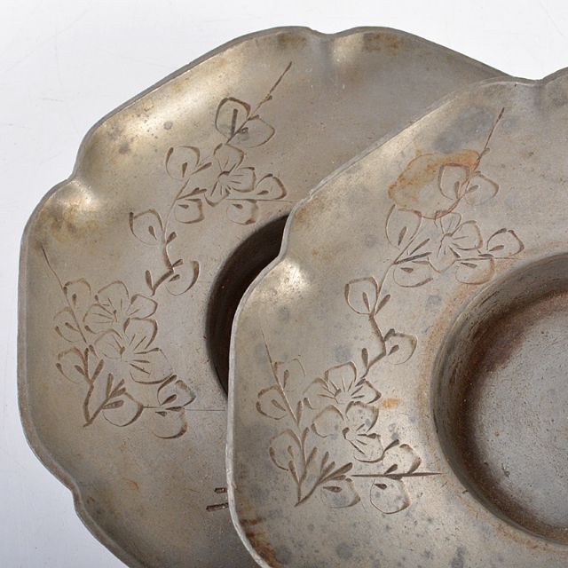 中国 古錫 漢詩花文 茶托 四客 M R5166 美術品/アンティーク 中国 古錫 漢詩花文 茶托 四客 M R5166 美術品/アンティーク