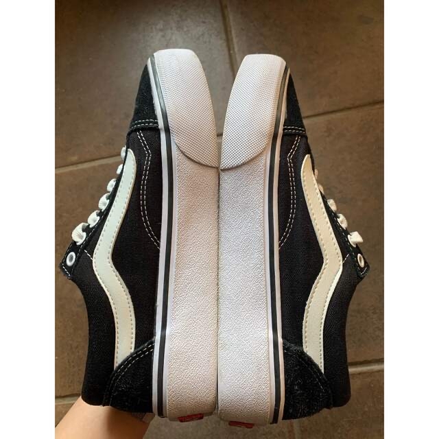 VANS(ヴァンズ)のVANS OLDSKOOL PLAT USED 23.5cm 厚底 レディースの靴/シューズ(スニーカー)の商品写真