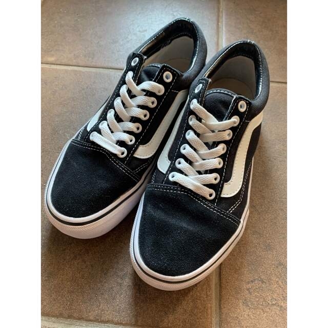 VANS(ヴァンズ)のVANS OLDSKOOL PLAT USED 23.5cm 厚底 レディースの靴/シューズ(スニーカー)の商品写真