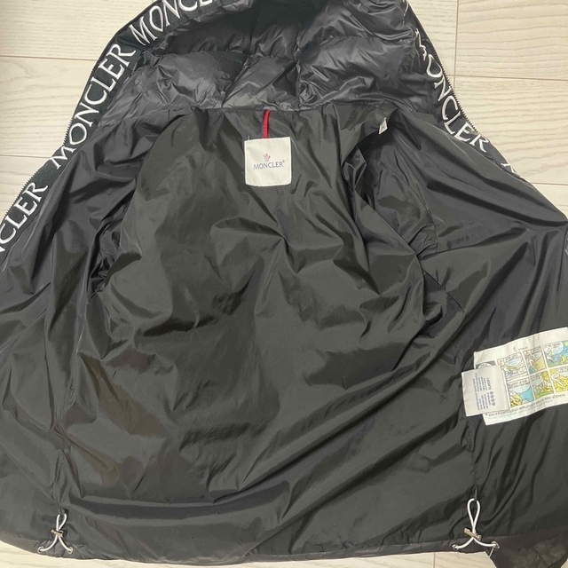 MONCLER(モンクレール)のモンクレール　MONCLER  ダウンジャケット　黒　M メンズ　中古　美品　 メンズのジャケット/アウター(ダウンジャケット)の商品写真