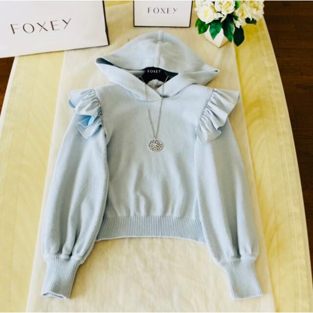 FOXEY(フォクシー)のご専用　ADEAM フォクシー  ニット Amaryllis Hoodie  レディースのトップス(ニット/セーター)の商品写真