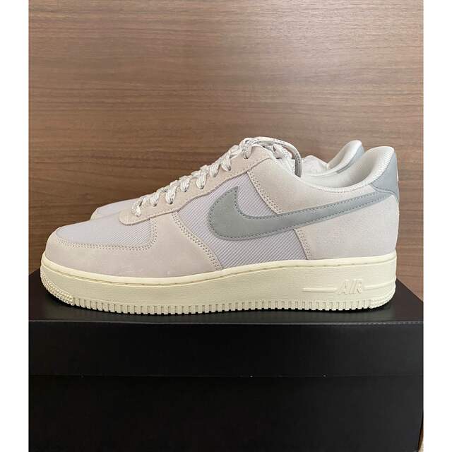 NIKE AIR FORCE 1 07 LV8 SAIL SMOKE GREY