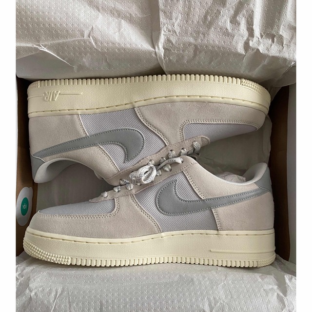 NIKE AIR FORCE 1 07 LV8 SAIL SMOKE GREY