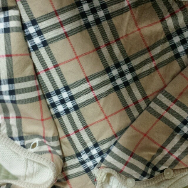 BURBERRY(バーバリー)のベビーポンチョ　バーバリー キッズ/ベビー/マタニティのベビー服(~85cm)(カーディガン/ボレロ)の商品写真