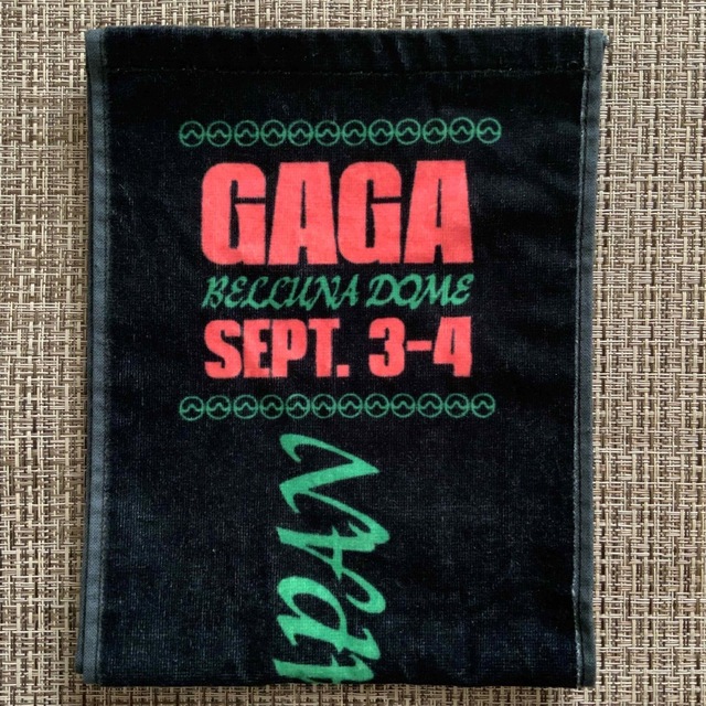 LADY GAGA 2022/9/3・4ベルーナドーム公演限定販売タオル エンタメ/ホビーのタレントグッズ(ミュージシャン)の商品写真