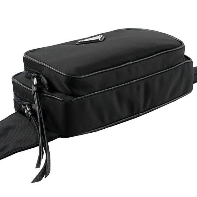 PRADA(プラダ)の新品 プラダ PRADA ウエストバッグ・ボディバッグ テスート ネロ レディースのバッグ(ボディバッグ/ウエストポーチ)の商品写真