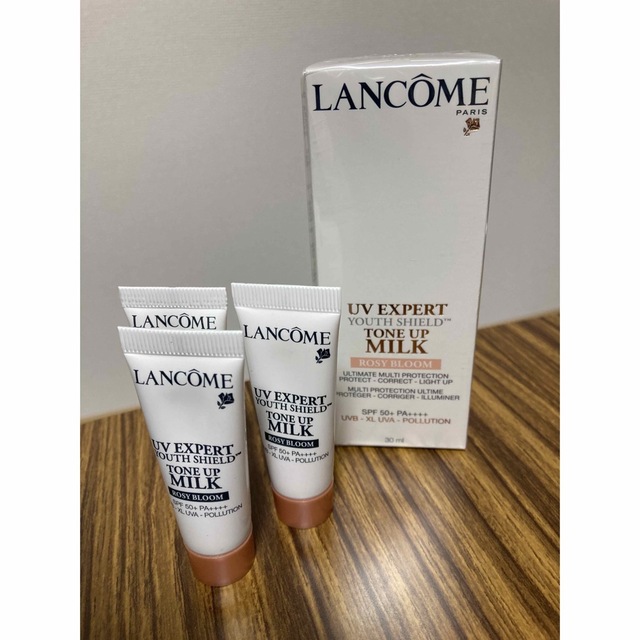 LANCOME(ランコム)のlancome ランコム uvエクスペール トーンアップ ローズ 日やけ止め用乳 コスメ/美容のコスメ/美容 その他(その他)の商品写真