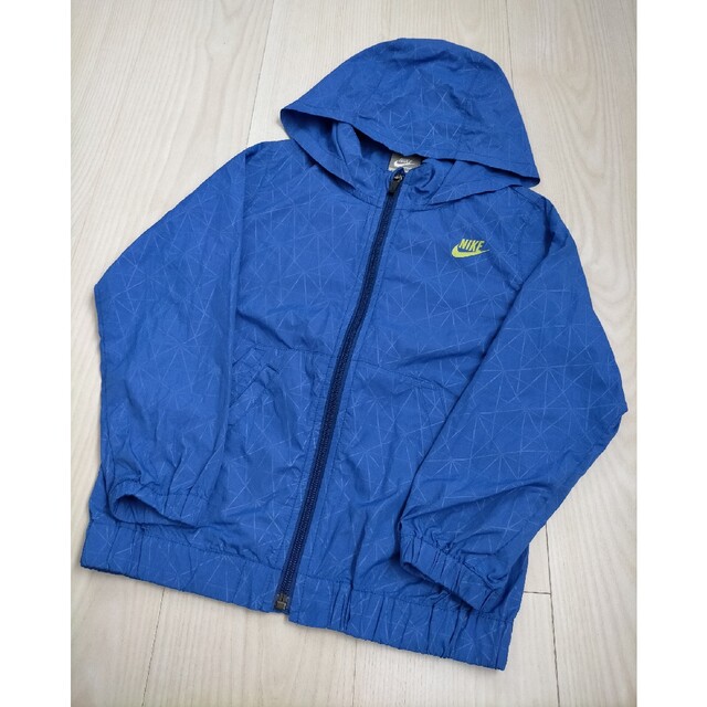 NIKE(ナイキ)のNIKE ウィンドブレーカー キッズ/ベビー/マタニティのキッズ服男の子用(90cm~)(ジャケット/上着)の商品写真