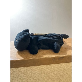 ツモリチサト(TSUMORI CHISATO)の新品未使用　ツモリチサト　ぬいぐるみポーチ　黒猫　ストラップ付き(ポーチ)