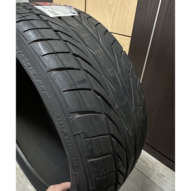 Goodyear(グッドイヤー)のREVSPEC グッドイヤー　215/40/18 1本 自動車/バイクの自動車(タイヤ)の商品写真