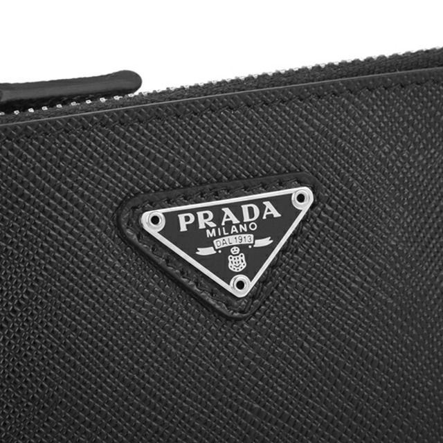PRADA(プラダ)の新品 プラダ PRADA キーホルダー サフィアーノ トラベル ネロ メンズのファッション小物(キーホルダー)の商品写真
