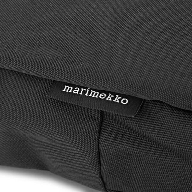 marimekko - 新品 マリメッコ Marimekko ボディバッグ marimekko - 新品 マリメッコ Marimekko ボディバッグ
