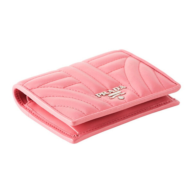 PRADA(プラダ)の新品 プラダ PRADA 2つ折り財布 ソフトカーフ インプントゥーレ ピンク レディースのファッション小物(財布)の商品写真