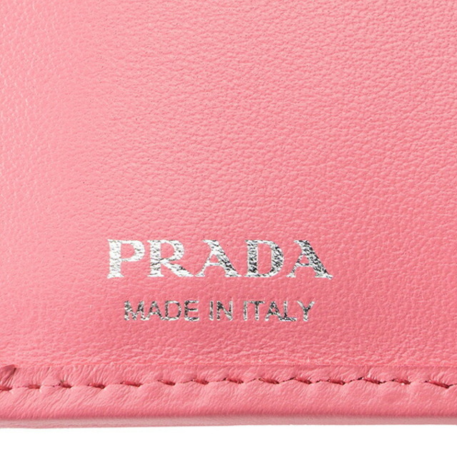 PRADA(プラダ)の新品 プラダ PRADA 2つ折り財布 ソフトカーフ インプントゥーレ ピンク レディースのファッション小物(財布)の商品写真