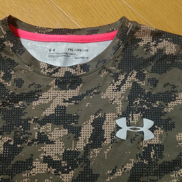 UNDER ARMOUR(アンダーアーマー)のアンダーアーマー　Tシャツ キッズ/ベビー/マタニティのキッズ服男の子用(90cm~)(Tシャツ/カットソー)の商品写真