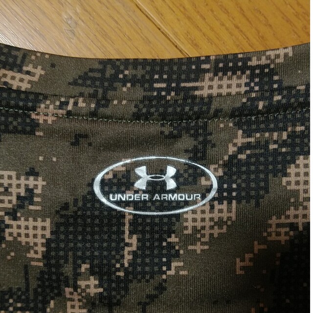 UNDER ARMOUR(アンダーアーマー)のアンダーアーマー　Tシャツ キッズ/ベビー/マタニティのキッズ服男の子用(90cm~)(Tシャツ/カットソー)の商品写真