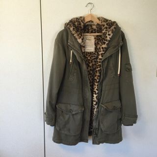 ザラ(ZARA)のZARA ひょう柄カーキ ミリタリーコート(ミリタリージャケット)