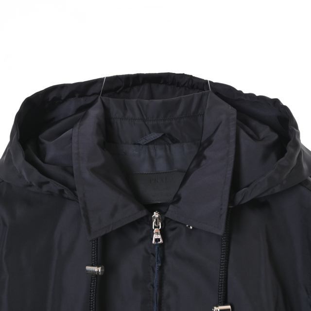 PRADA(プラダ)のPRADA ナイロン ベルト ジップ コート レディースのジャケット/アウター(トレンチコート)の商品写真