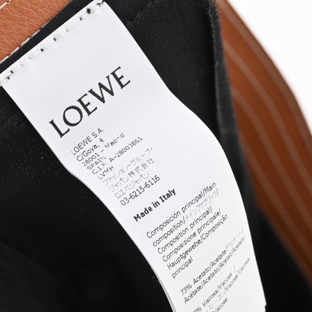 LOEWE(ロエベ)のLOEWE 素材切り替え プリーツ ロング スカート レディースのスカート(ロングスカート)の商品写真