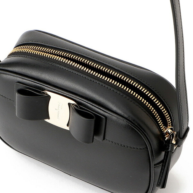 FERRAGAMO - 新品 フェラガモ FERRAGAMO ショルダーバッグ FERRAGAMO - 新品 フェラガモ FERRAGAMO ショルダーバッグ