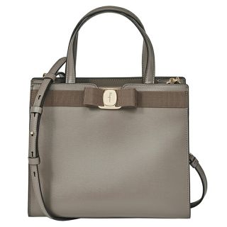 フェラガモ トートの通販 200点以上 | Ferragamoを買うならラクマ