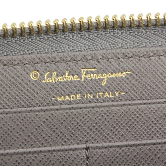 Ferragamo(フェラガモ)の新品 フェラガモ FERRAGAMO 長財布 コンチネンタルウォレット グレー レディースのファッション小物(財布)の商品写真