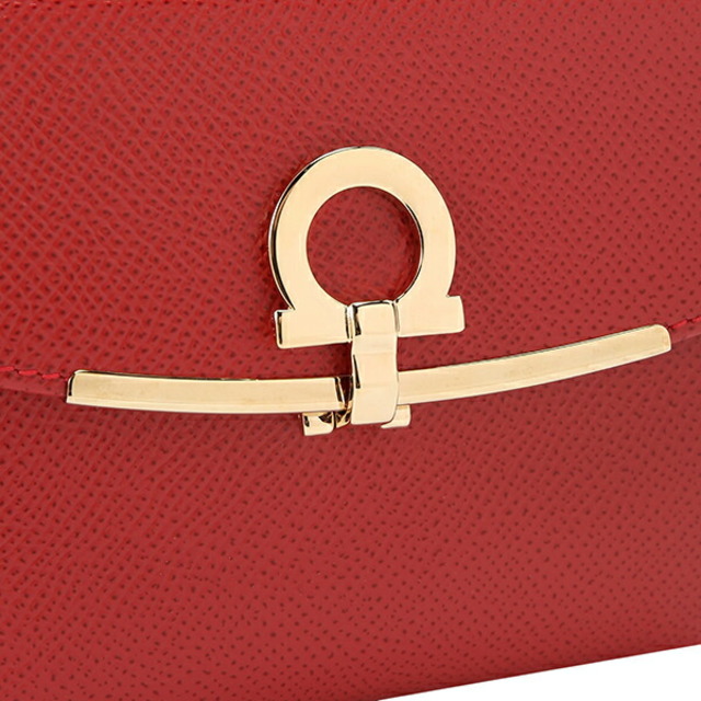 Ferragamo(フェラガモ)の新品 フェラガモ FERRAGAMO 2つ折り財布 ウォレット レッド 赤 レディースのファッション小物(財布)の商品写真
