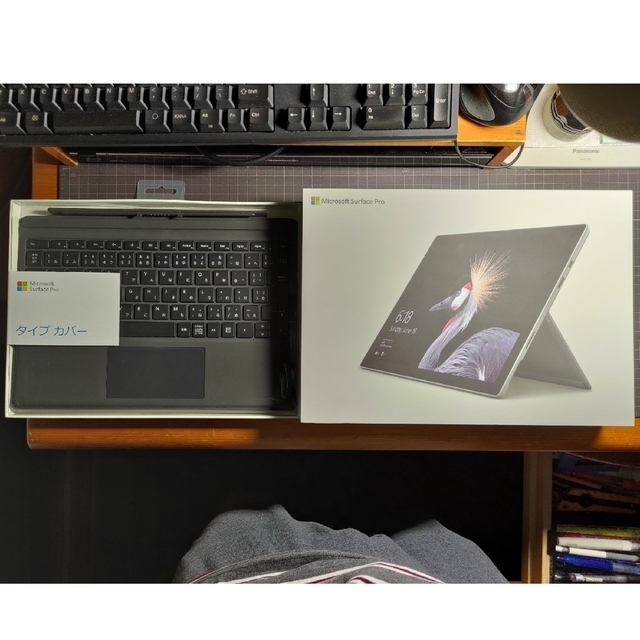 Surface Pro 5(2017) Corei5/8GB/128GBモデル-