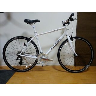 ジャイアント(Giant)のGIANT ESCAPE R3  2015モデル(自転車本体)