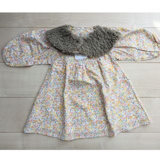 【新品】女のコ　花柄ワンピース　付け襟２点セット　オレンジ　９０(ワンピース)