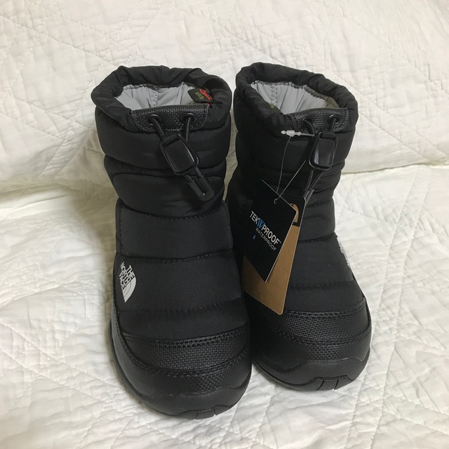 THE NORTH FACE(ザノースフェイス)の【gogogo様専用】THE NORTH FACE ★タグ付き未使用★ キッズ/ベビー/マタニティのキッズ靴/シューズ(15cm~)(ブーツ)の商品写真