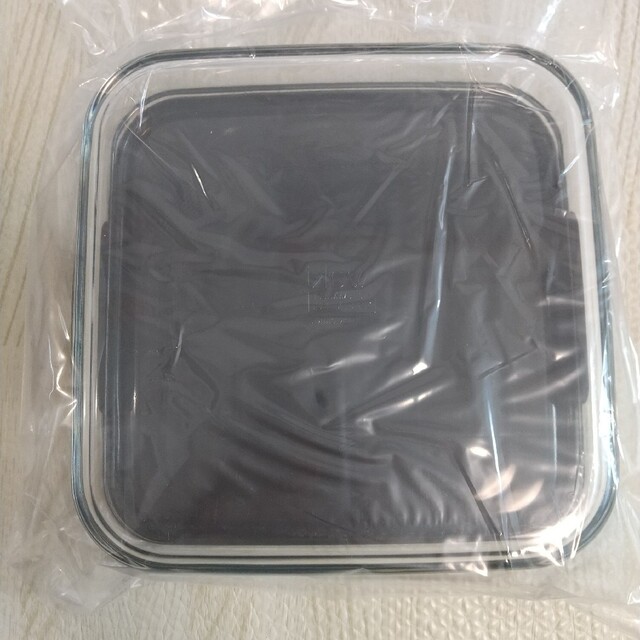 山本ゆり iwaki 耐熱ガラス容器 限定カラー インテリア/住まい/日用品のキッチン/食器(容器)の商品写真