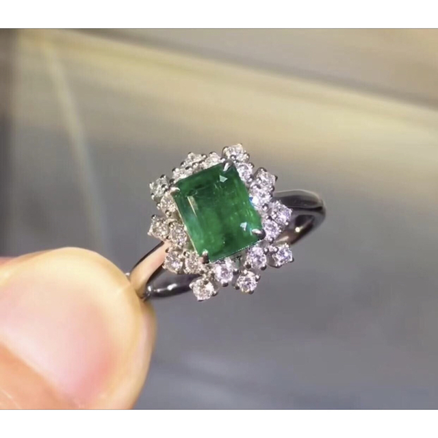 天然 エメラルド ダイヤ  リング0.8ct k18 ¥ピアス