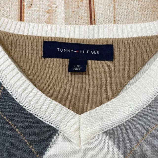 TOMMY HILFIGER(トミーヒルフィガー)の【人気柄】トミーヒルフィガー　アーガイル柄　ホワイト　セーター　L メンズのトップス(ニット/セーター)の商品写真