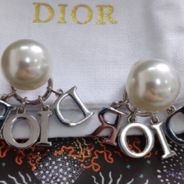 ほぼ未使用 Dior ピアス シルバー アクセサリー 割引制度 メンズ